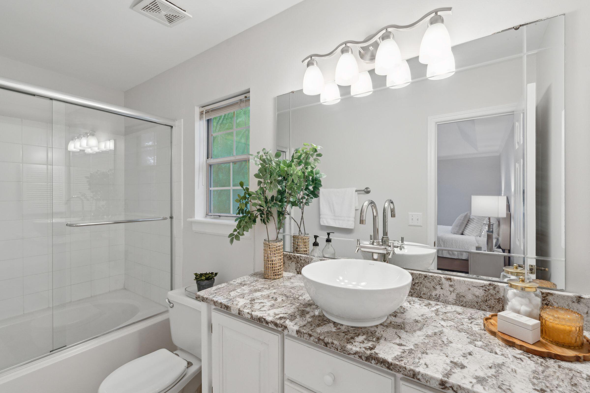 543 Castle Hall Road Mount Pleasant, SC 29464 - Photo 5 of 58 543CastleHallRd-KeenEyeMarketing-031