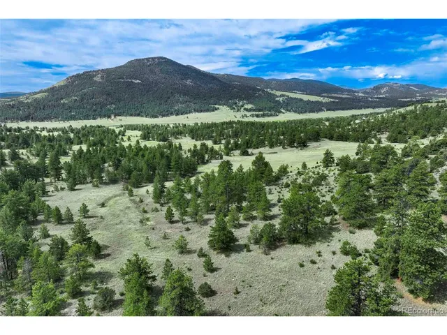 a view of an outdoor space with a lake view