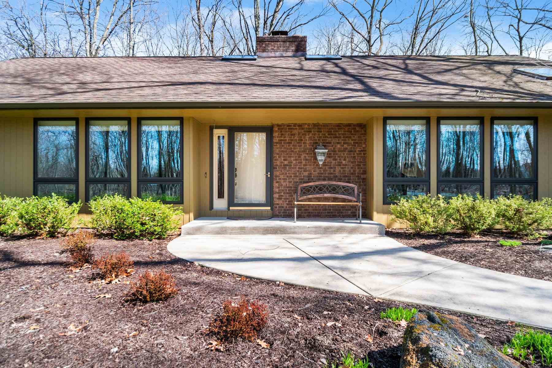 3907 Eggeman Road Fort Wayne, IN 46814 - Photo 3 of 35