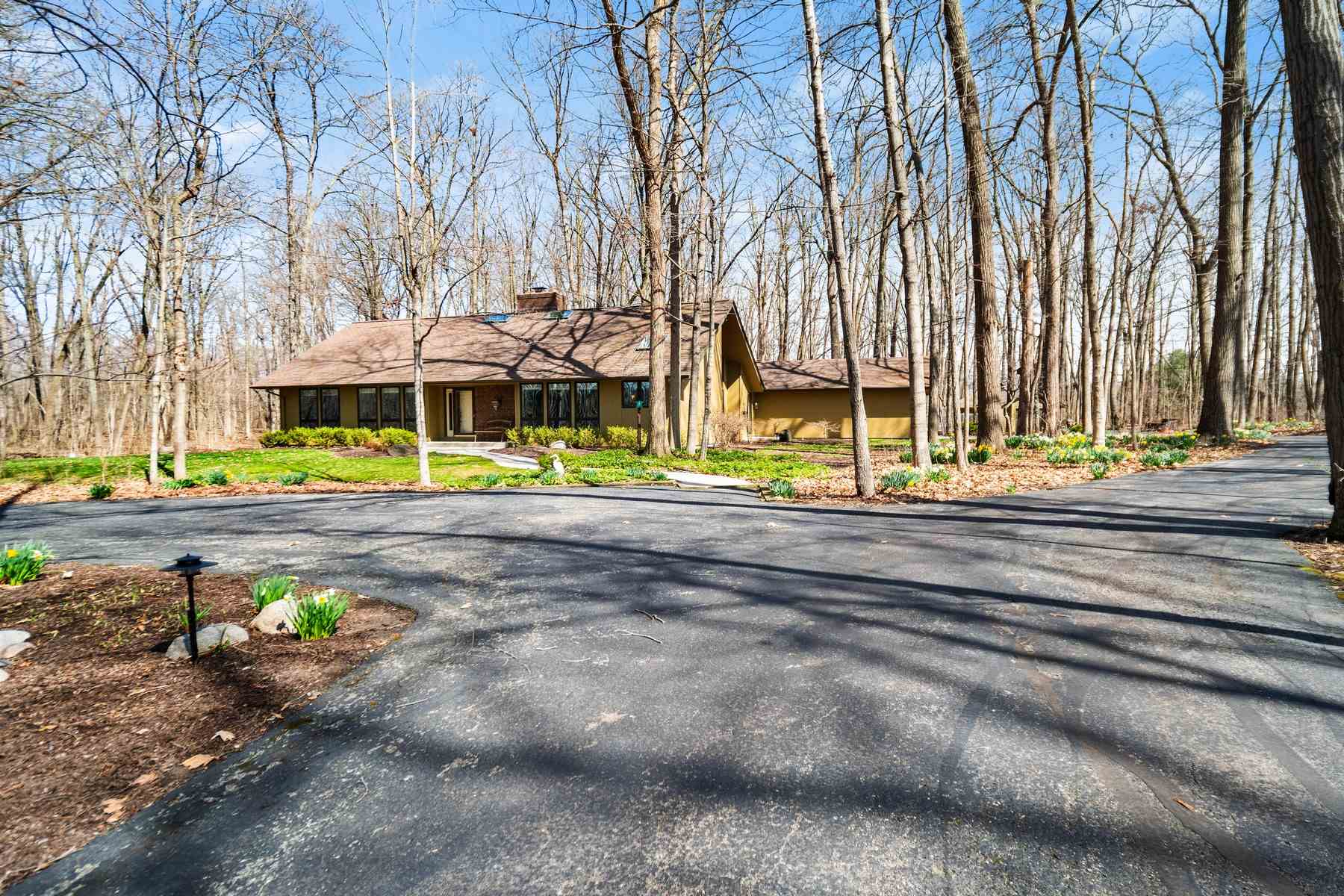 3907 Eggeman Road Fort Wayne, IN 46814 - Photo 4 of 35
