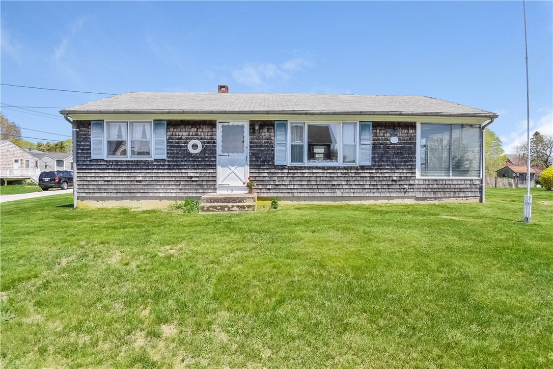13 Tidewater Road Narragansett, RI 02882 - Photo 2 of 26