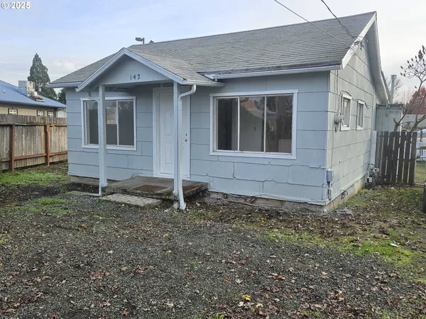 $125,000 | 142 South Comstock Road, Sutherlin, OR 97479