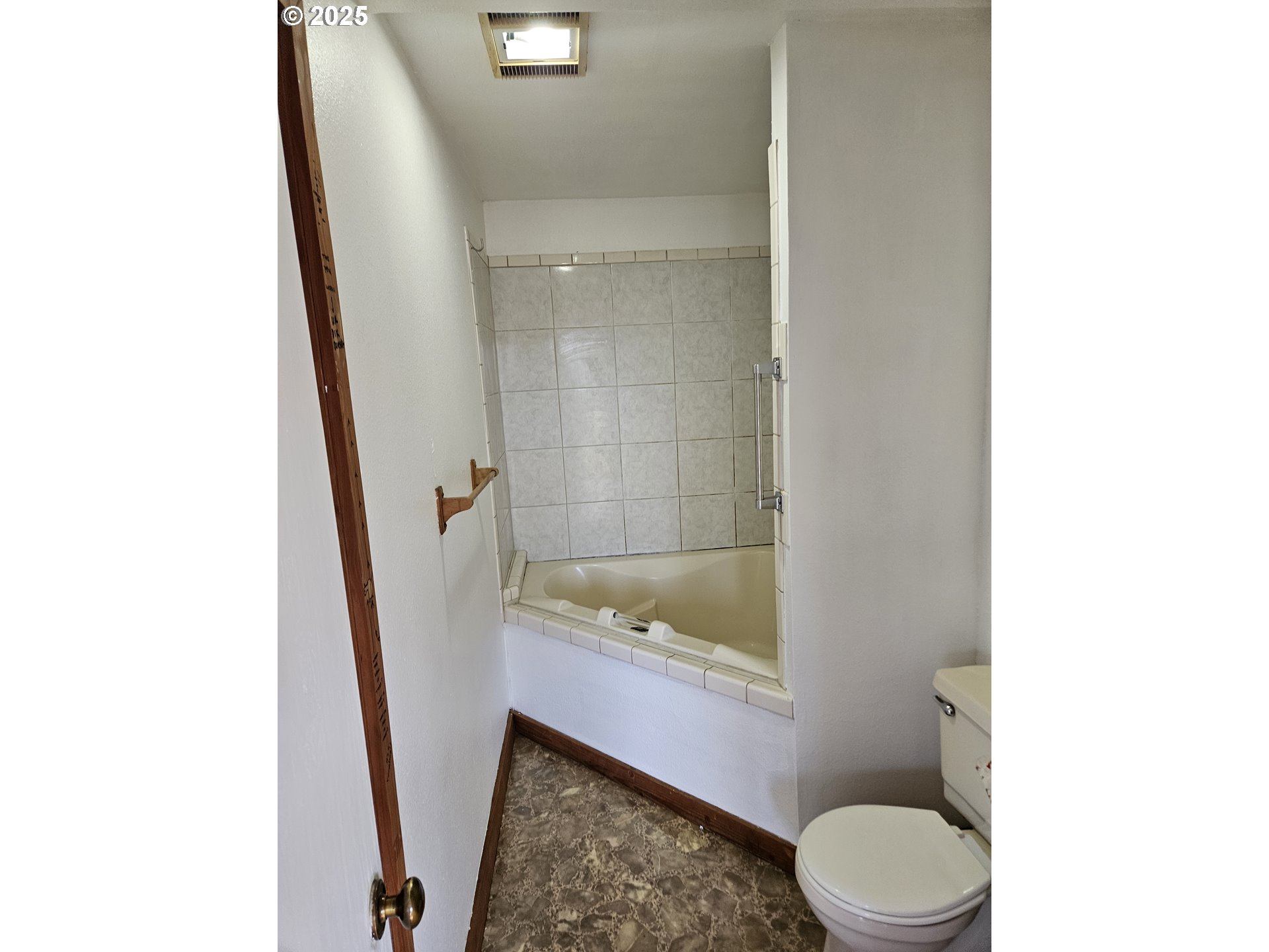 142 South Comstock Road Sutherlin, OR 97479 - Photo 4 of 12