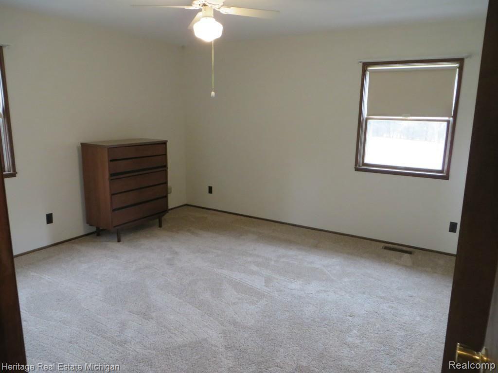 6533 Crofoot Road Fowlerville, MI 48836 - Photo 19 of 46 IMG_0831.jpg