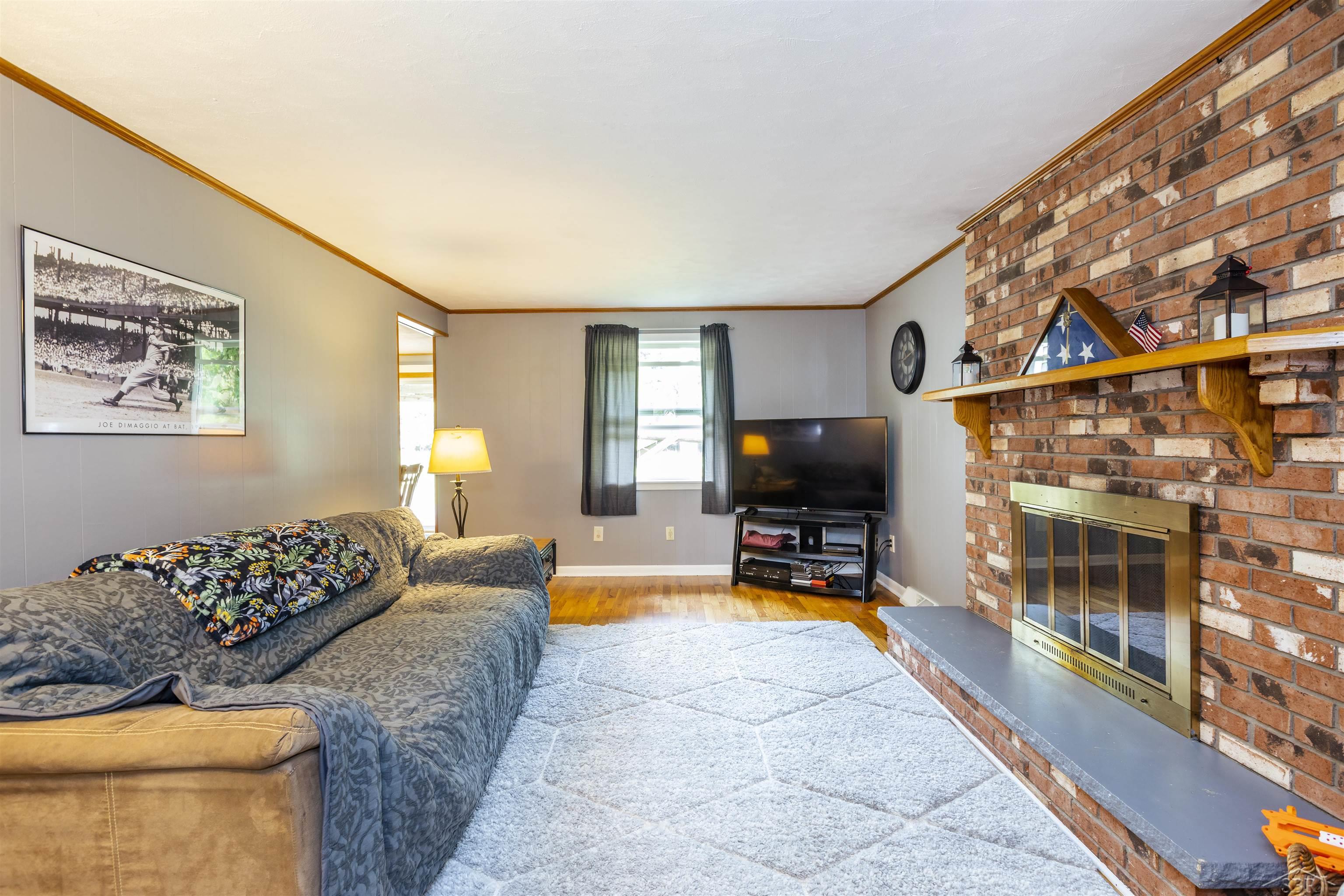 1177 Birch Road Saginaw, MI 48609 - Photo 9 of 38 50121285-8.JPG