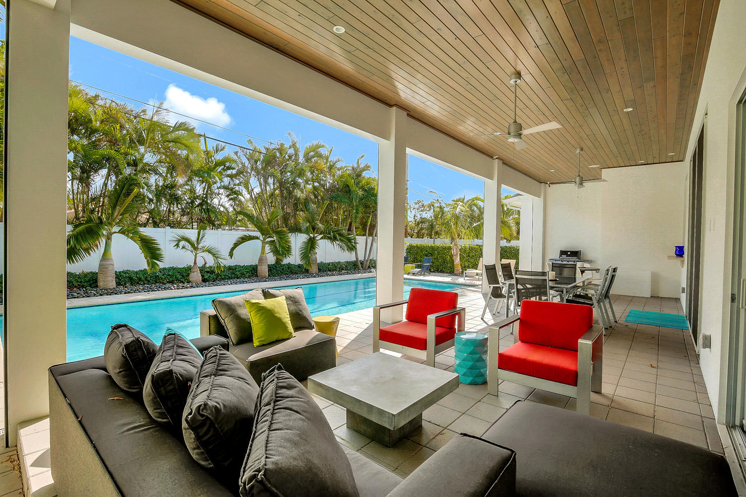 218 Bamboo Road Palm Beach Shores, FL 33404 - Photo 19 of 24 218 Bamboo Rd Palm Beach-large-019-18-Pa