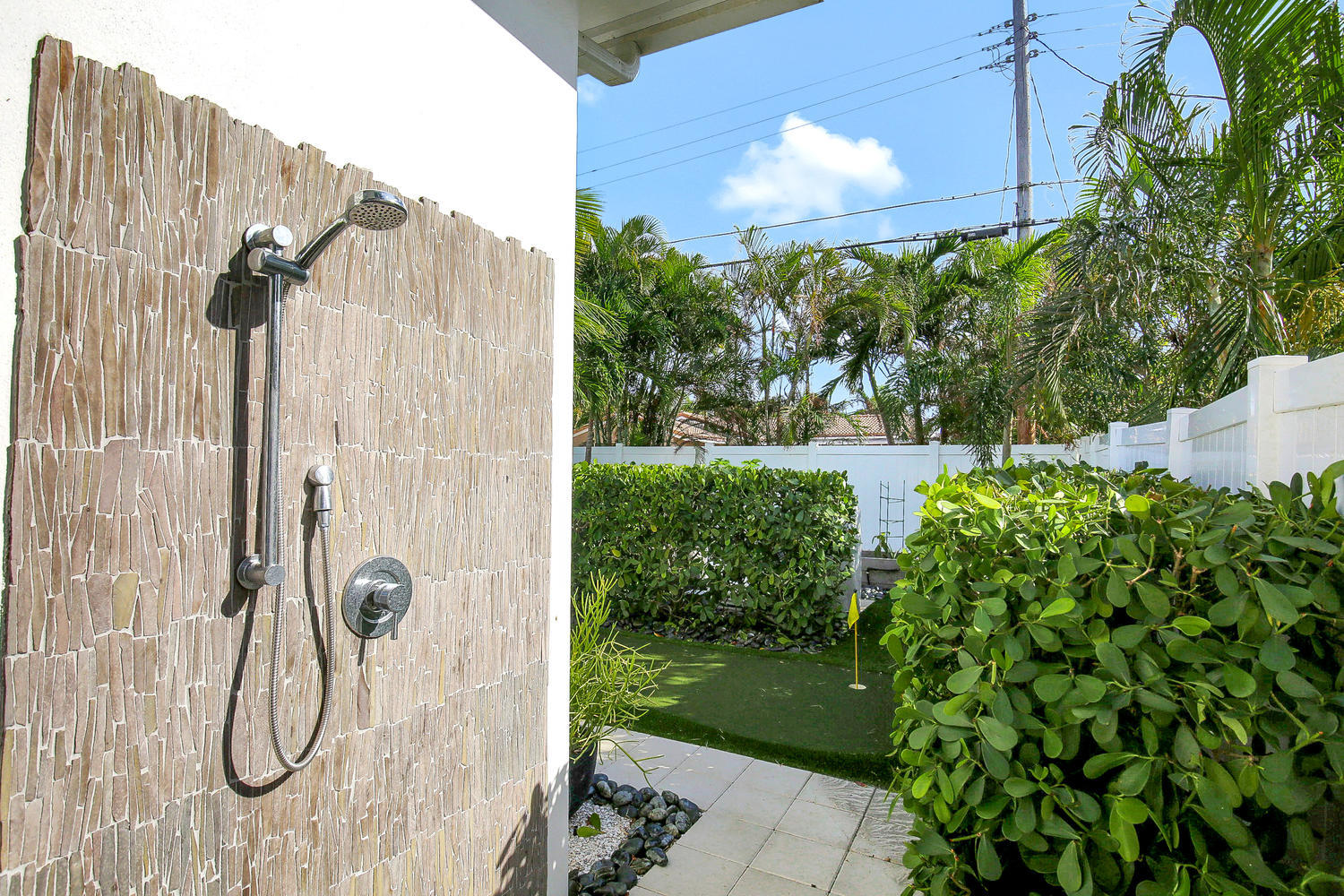 218 Bamboo Road Palm Beach Shores, FL 33404 - Photo 21 of 24 218 Bamboo Rd Palm Beach-large-022-13-Ex