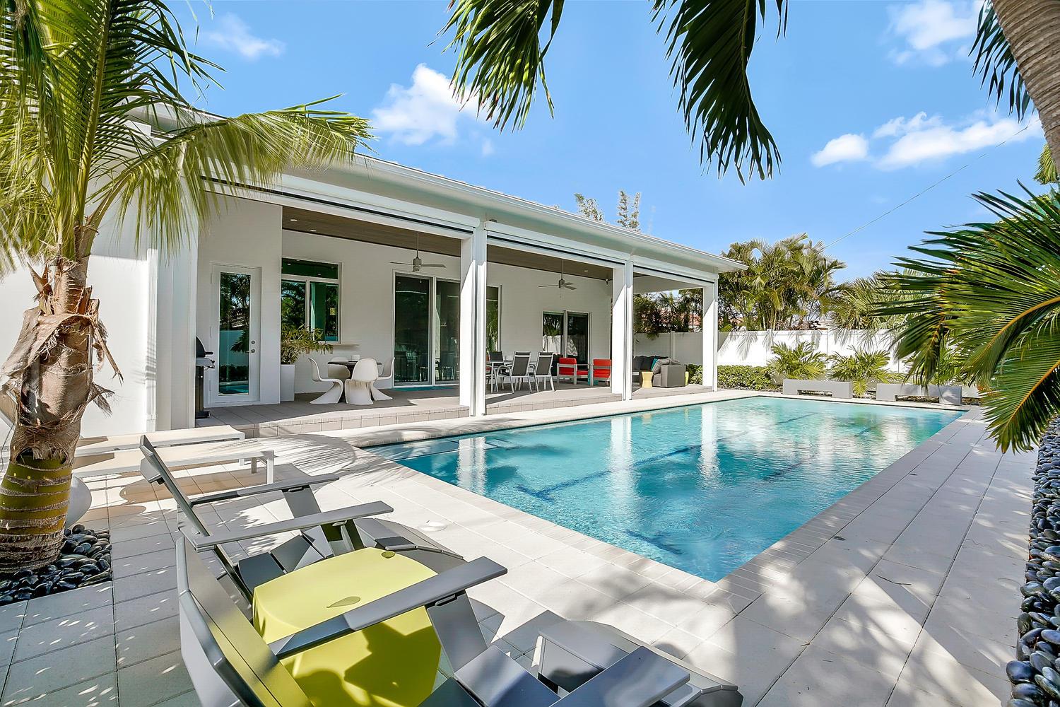 218 Bamboo Road Palm Beach Shores, FL 33404 - Photo 3 of 24 218 Bamboo Rd Palm Beach-large-020-16-Re