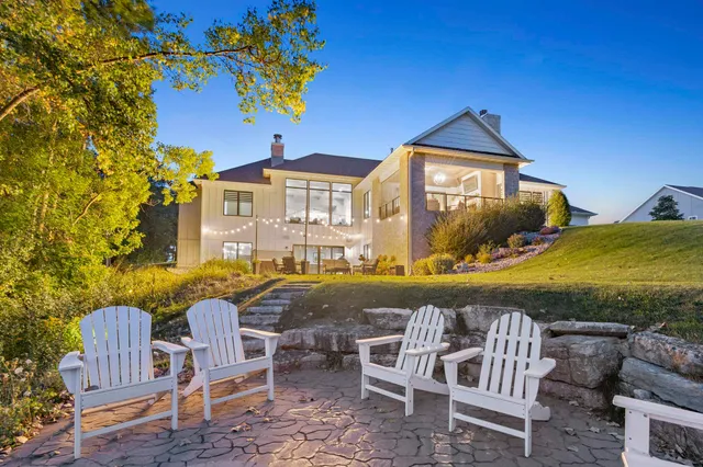 $2,300,000 | 1634 Trinity Ridge Circle, De Pere, WI 54115