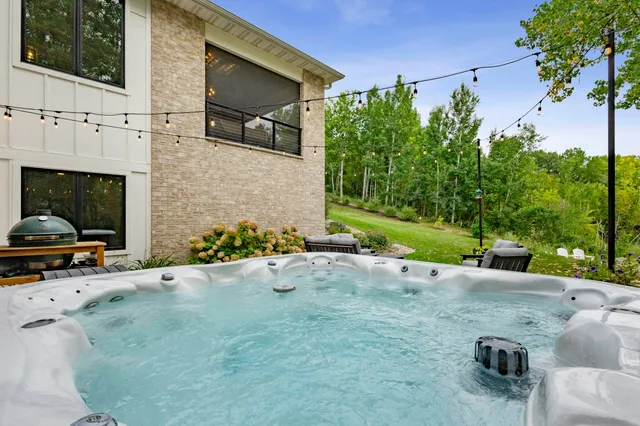 $2,300,000 | 1634 Trinity Ridge Circle, De Pere, WI 54115