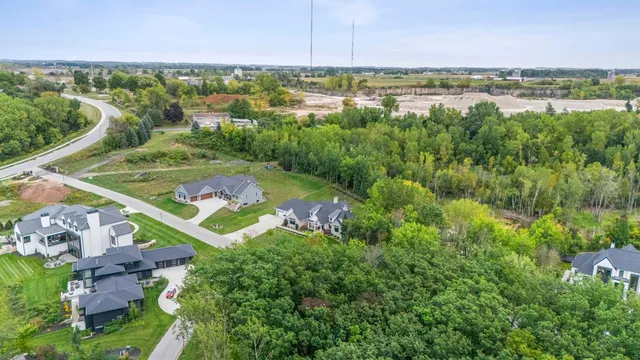 $2,300,000 | 1634 Trinity Ridge Circle, De Pere, WI 54115