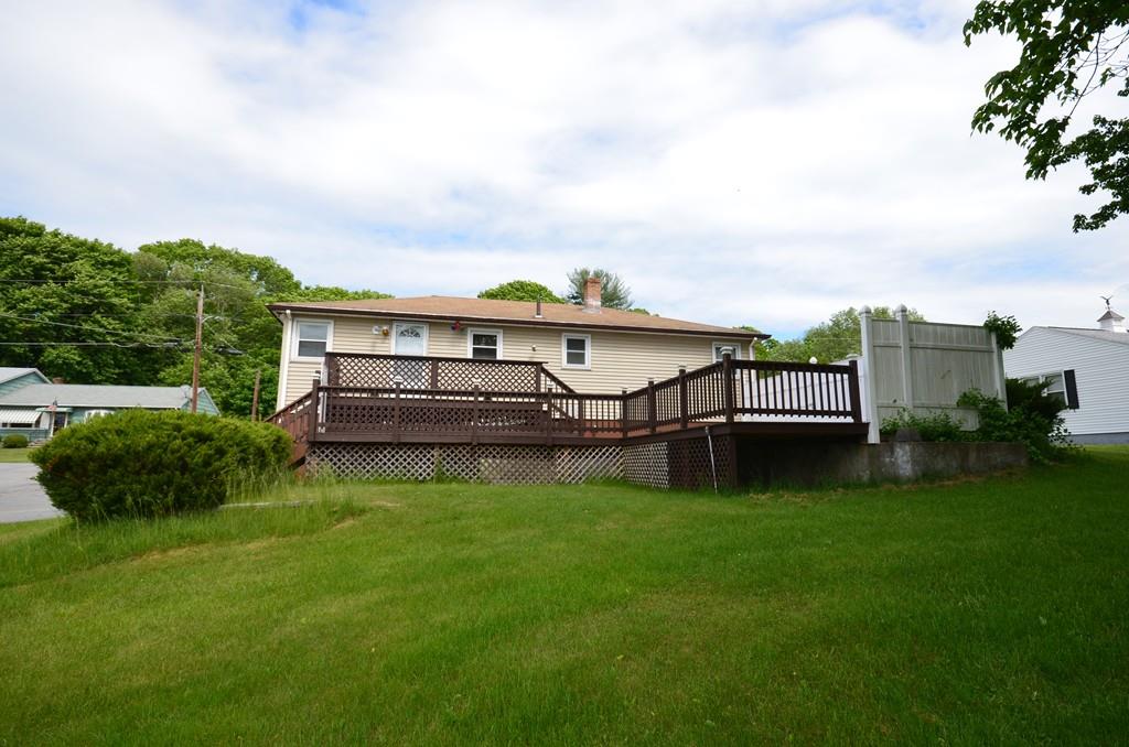 38 Cushing Road Webster, MA 01570 - Photo 4 of 18 a view of a terrace with garden