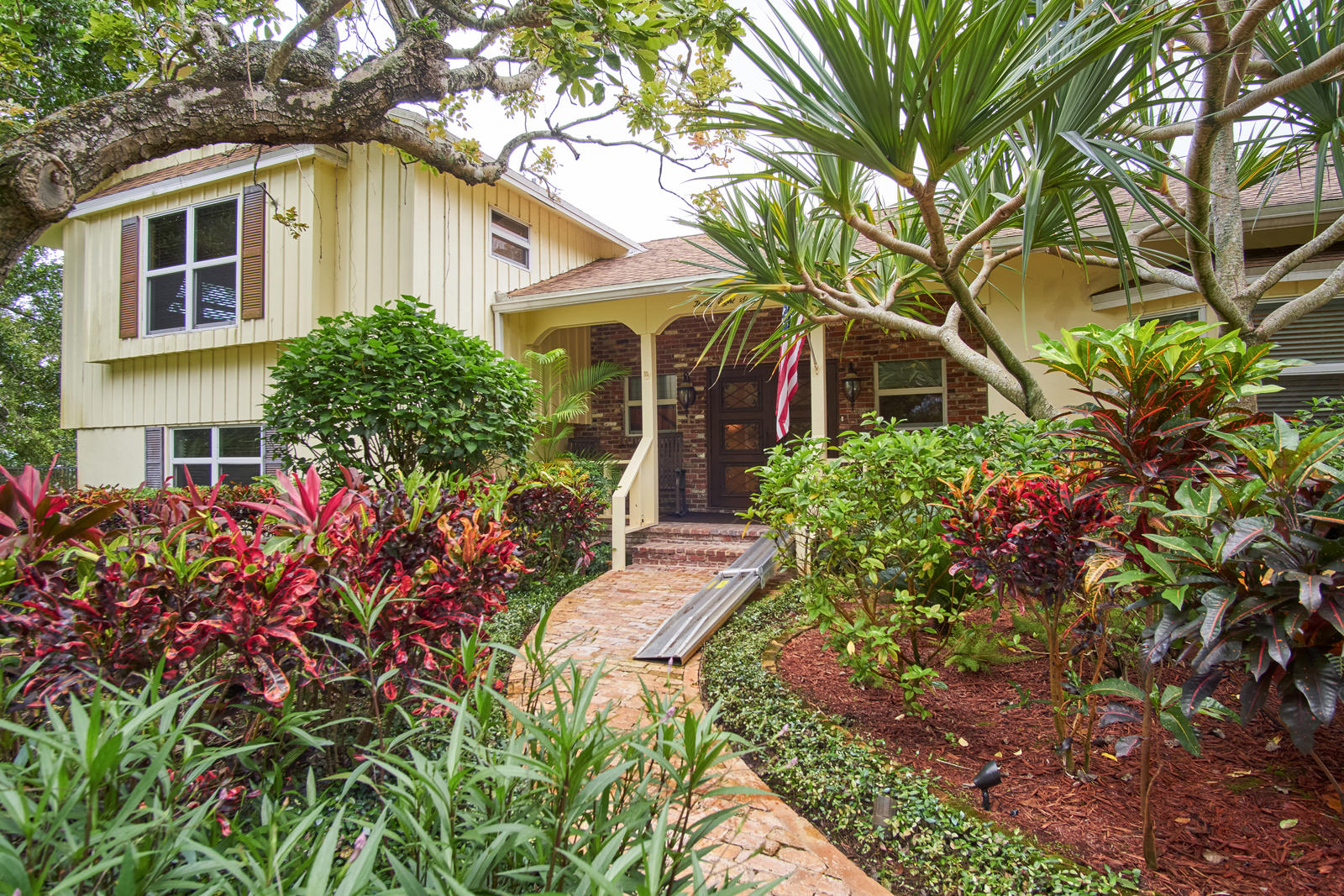 3860 Lone Pine Road Delray Beach, FL 33445 - Photo 2 of 44 front