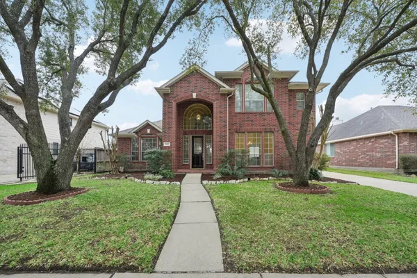 $379,900 | 5918 Pebble Bank Lane, Houston, TX 77041