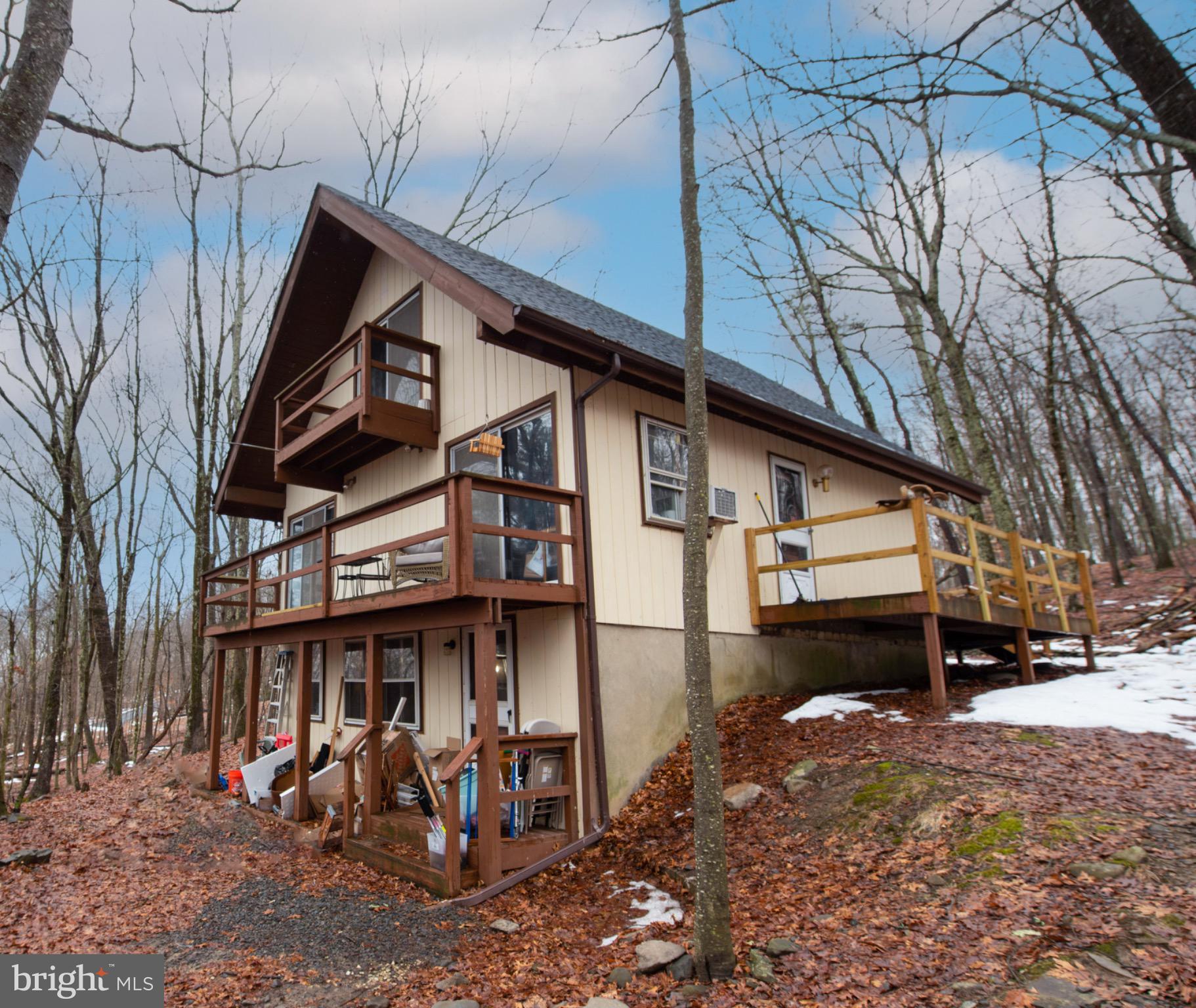 117 Swallow Circle Bushkill, PA 18324 - Photo 2 of 47 a view of a street with cars