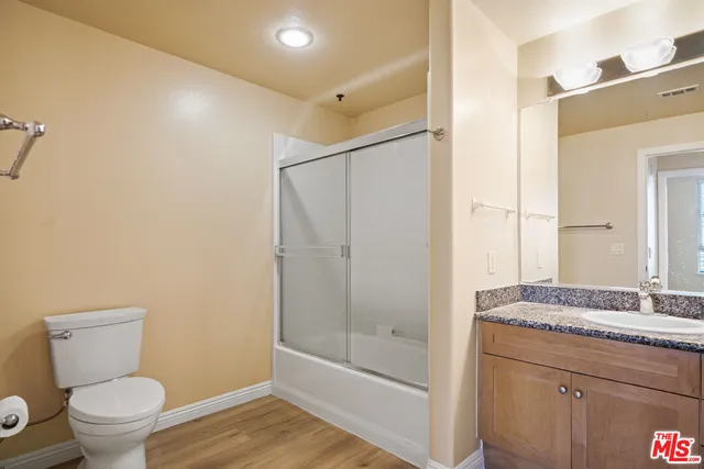 $2,500 | 100 South Alameda Street, Unit 308, Los Angeles, CA 90012