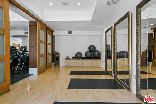 $2,500 | 100 South Alameda Street, Unit 308, Los Angeles, CA 90012