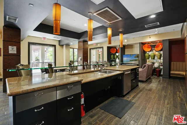 $2,500 | 100 South Alameda Street, Unit 308, Los Angeles, CA 90012