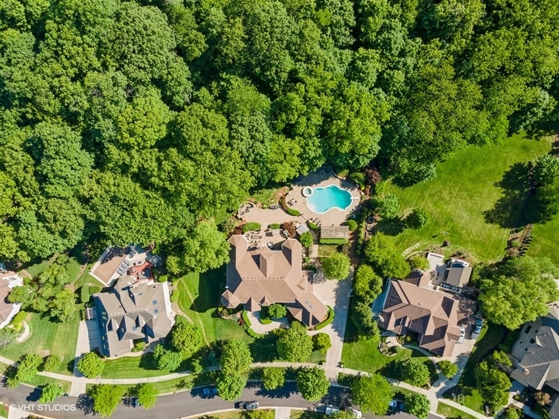 627 Alberosky Way Batavia, IL 60510 - Photo 52 of 73 an aerial view of residential house with outdoor space and trees all around