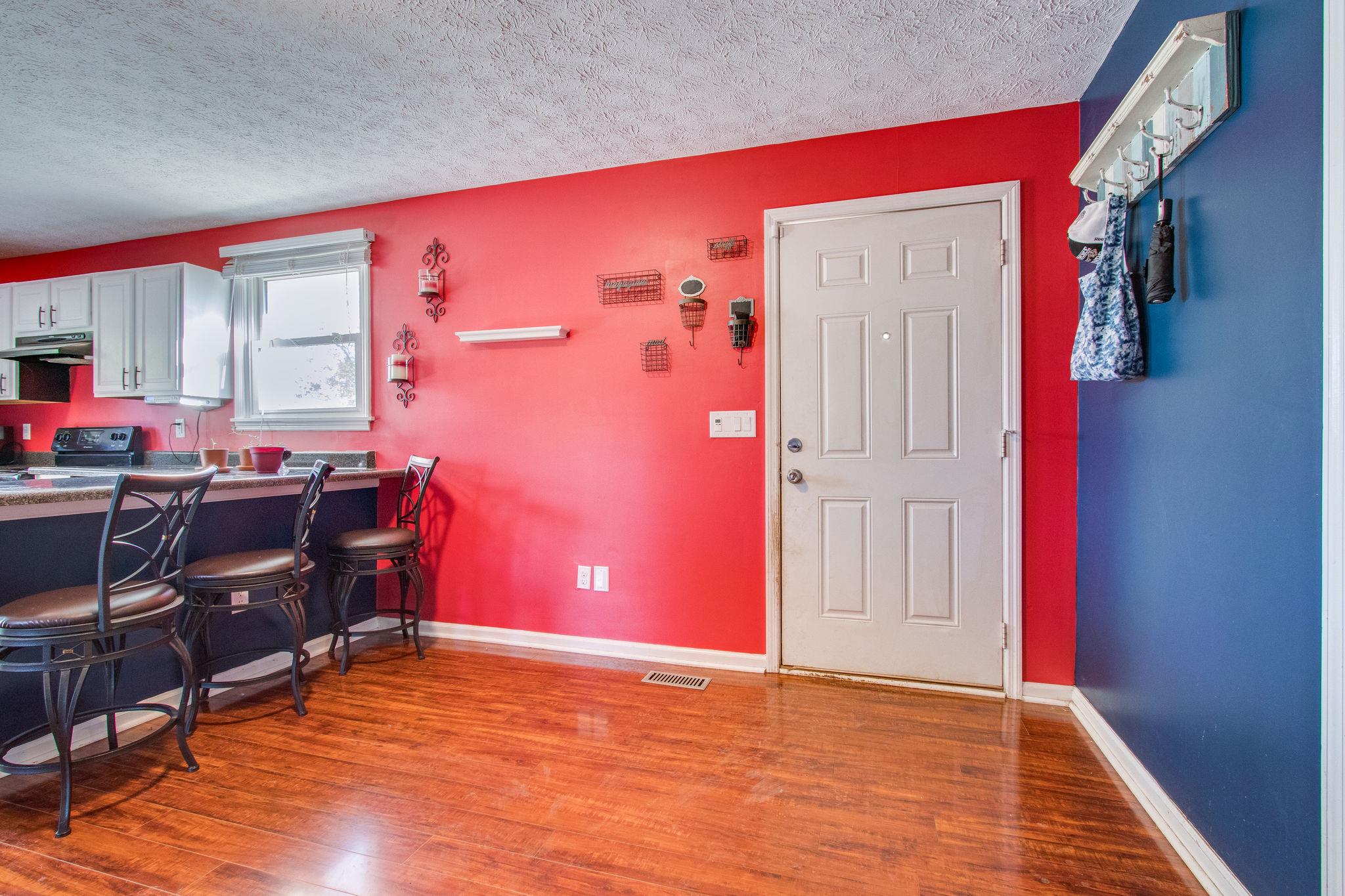 580 Curd Road Mount Juliet, TN 37122 - Photo 6 of 17 a view of workspace with wooden floor