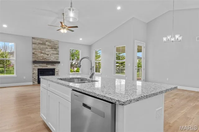 $500,000 | 237 Meridian Oaks Drive, Glen Carbon, IL 62034