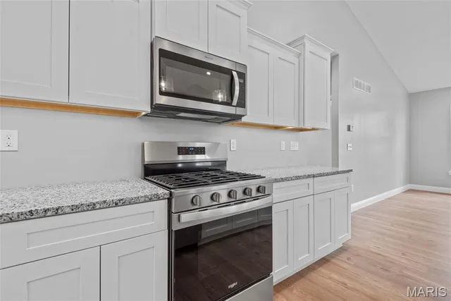 $500,000 | 237 Meridian Oaks Drive, Glen Carbon, IL 62034