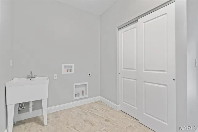 $500,000 | 237 Meridian Oaks Drive, Glen Carbon, IL 62034