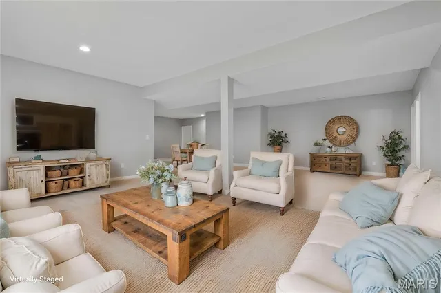 $500,000 | 237 Meridian Oaks Drive, Glen Carbon, IL 62034