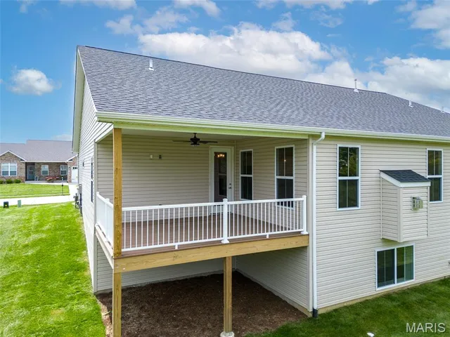 $500,000 | 237 Meridian Oaks Drive, Glen Carbon, IL 62034