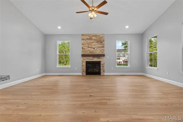 $500,000 | 237 Meridian Oaks Drive, Glen Carbon, IL 62034