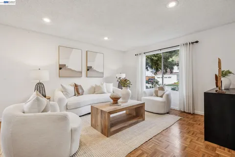 $999,000 | 28071 Dobbel Avenue, Hayward, CA 94542