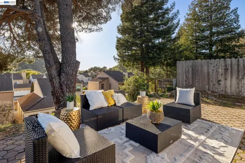 $999,000 | 28071 Dobbel Avenue, Hayward, CA 94542