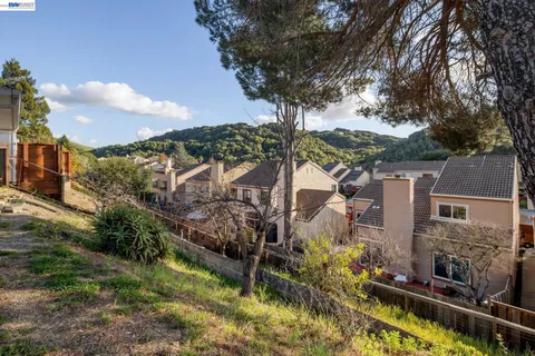 $999,000 | 28071 Dobbel Avenue, Hayward, CA 94542