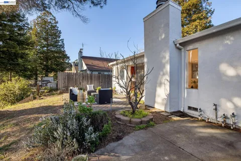 $999,000 | 28071 Dobbel Avenue, Hayward, CA 94542