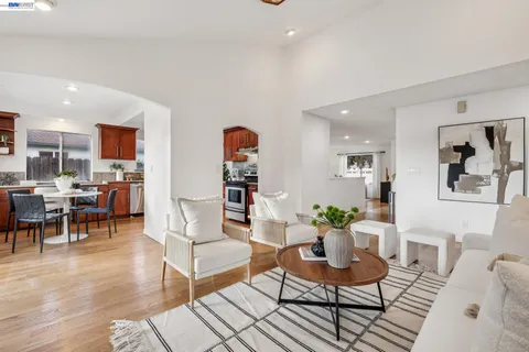 $999,000 | 28071 Dobbel Avenue, Hayward, CA 94542