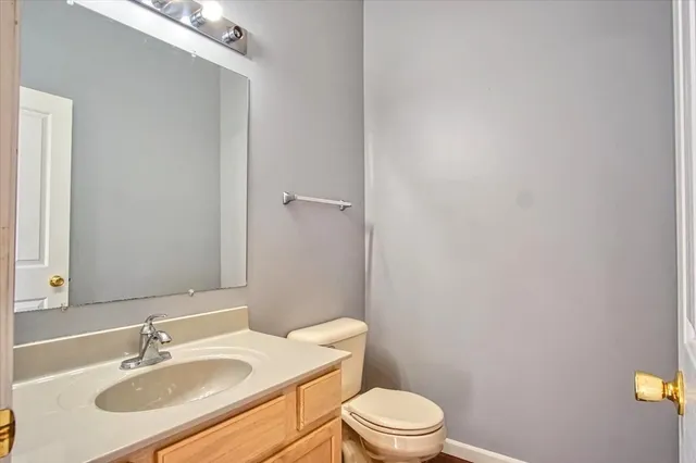 $420,000 | 1731 Redwood Lane, McHenry, IL 60051