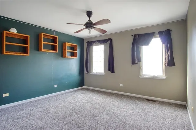 $420,000 | 1731 Redwood Lane, McHenry, IL 60051