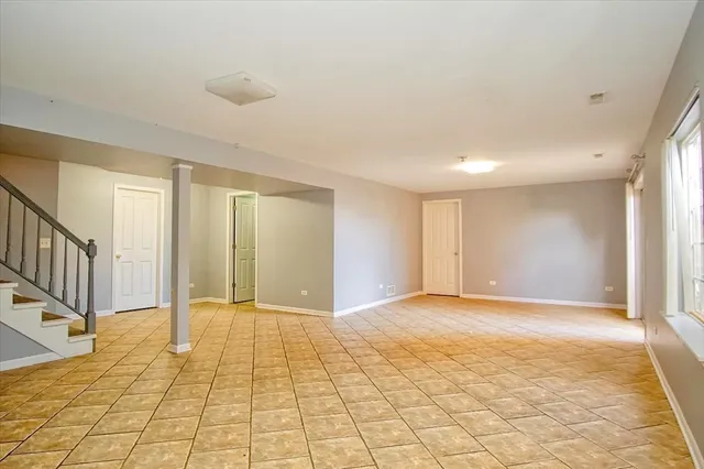 $420,000 | 1731 Redwood Lane, McHenry, IL 60051