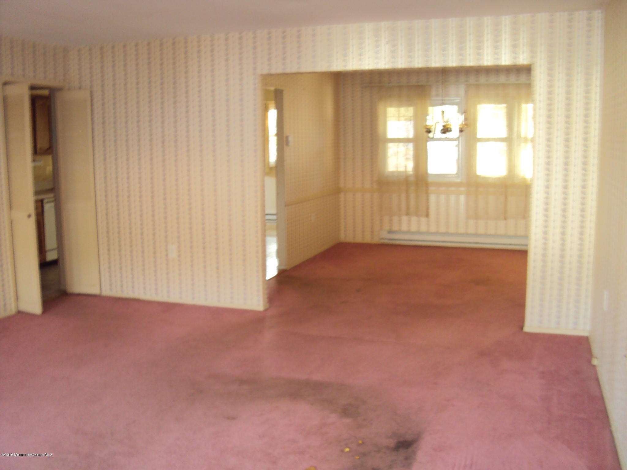 24 Stonybrook Road Whiting, NJ 08759 - Photo 3 of 17 DSC05798