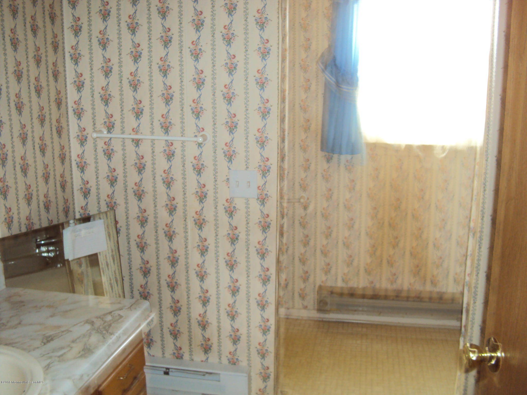 24 Stonybrook Road Whiting, NJ 08759 - Photo 8 of 17 DSC05806