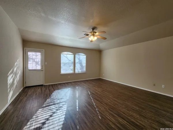 $1,700 | 5402 Tomas Circle, San Antonio, TX 78240