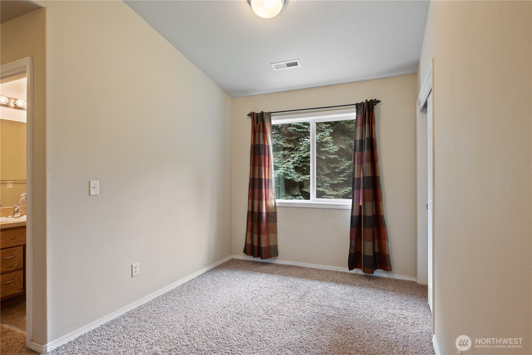 2208 Coal Creek Road Longview, WA 98632 - Photo 19 of 40 Gallery Image 19