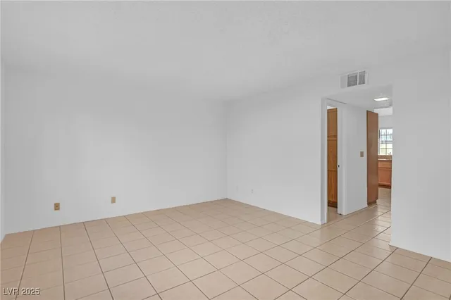 $1,350 | 7030 Burcot Avenue, Unit F108, Las Vegas, NV 89156