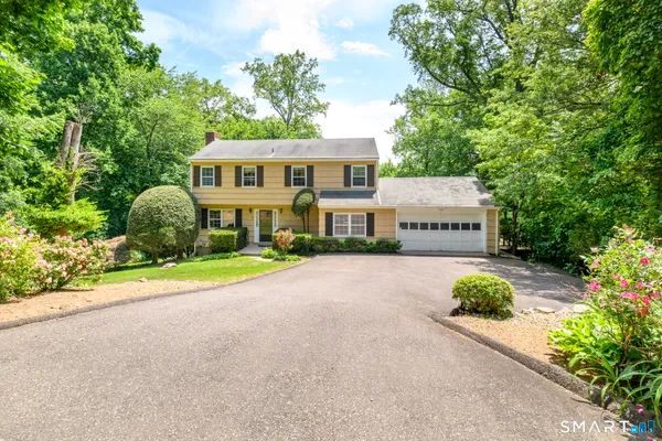 $799,000 | 101 East Cross Road, Stamford, CT 06907