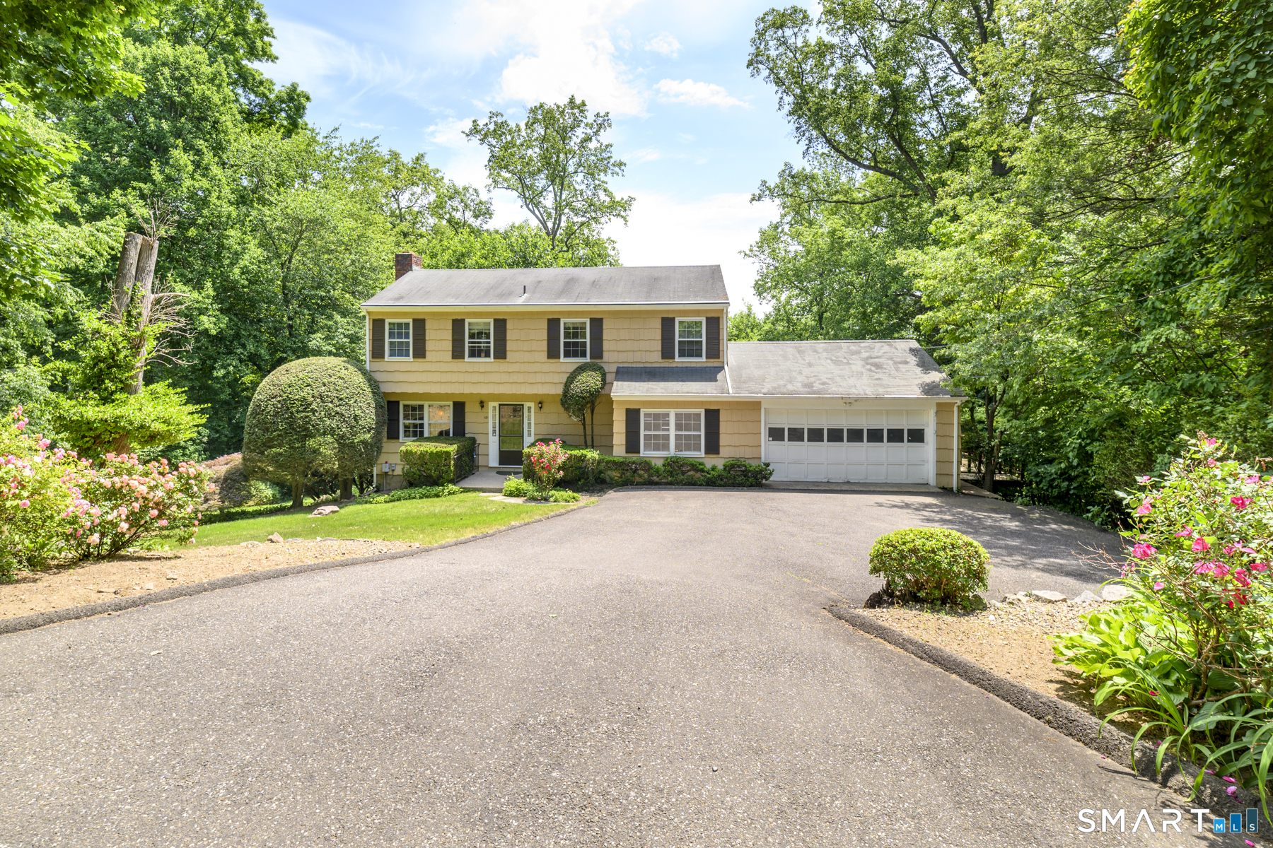 101 East Cross Road Stamford, CT 06907 - Photo 1 of 33