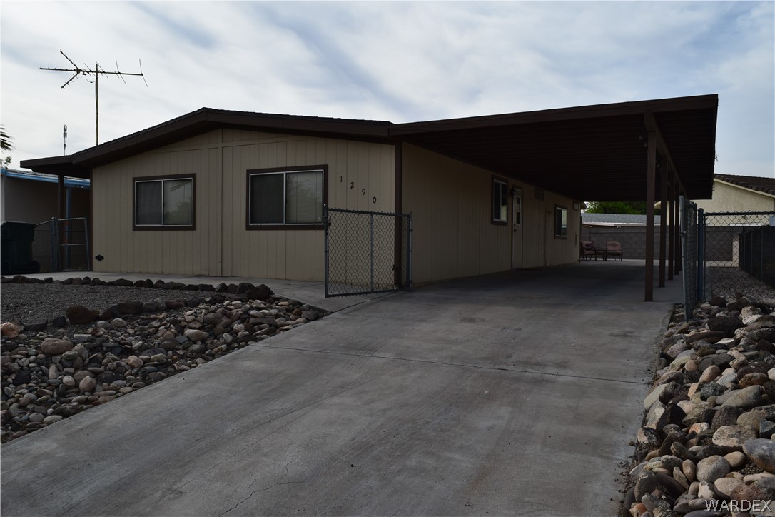 1290 Wilson Road Bullhead City, AZ 86442 - Photo 3 of 28 Gallery Image 3