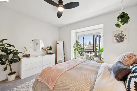 $475,000 | 574 48th Street, Unit 203, Oakland, CA 94609