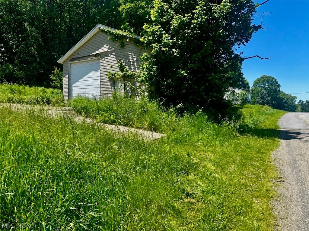 1028 Arbor Road Northeast Minerva, OH 44657 - Photo 2 of 7
