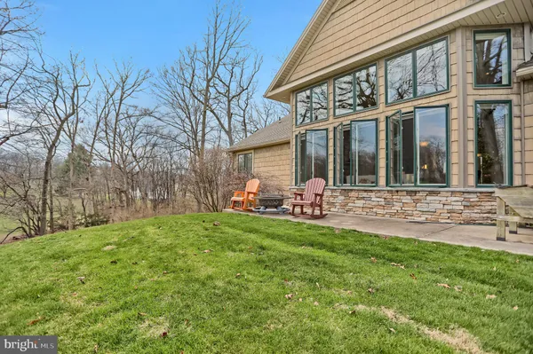 $1,290,000 | 970 App Road, Selinsgrove, PA 17870