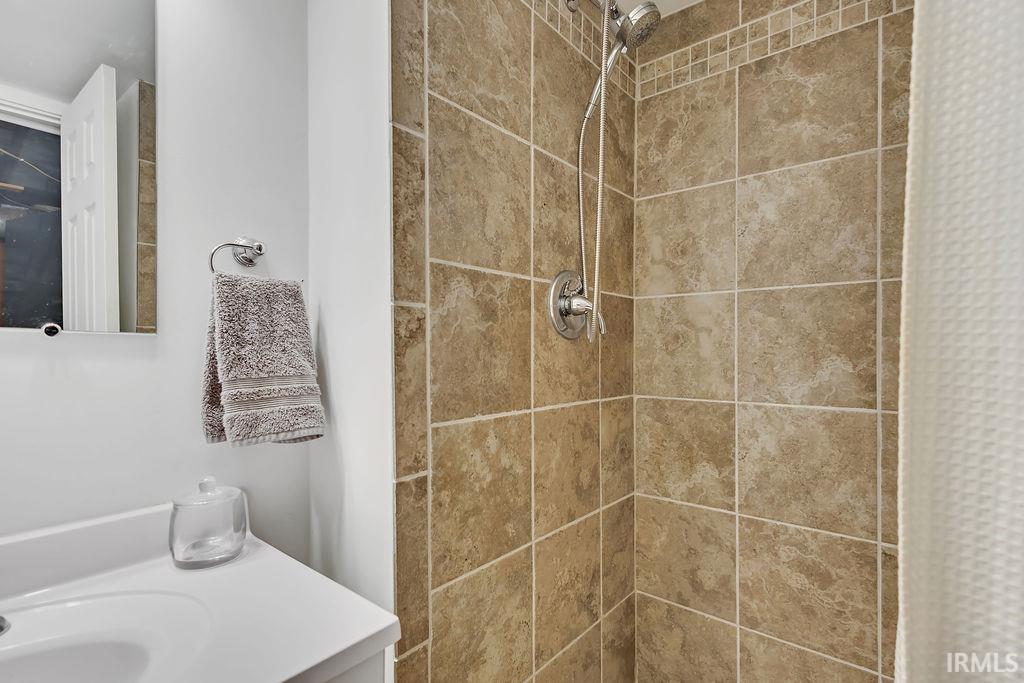 618 West 3rd Street Bloomington, IN 47404 - Photo 15 of 32